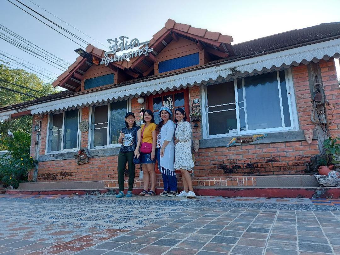 Scenic Riverside Resort Kamphaeng Phet Dış mekan fotoğraf
